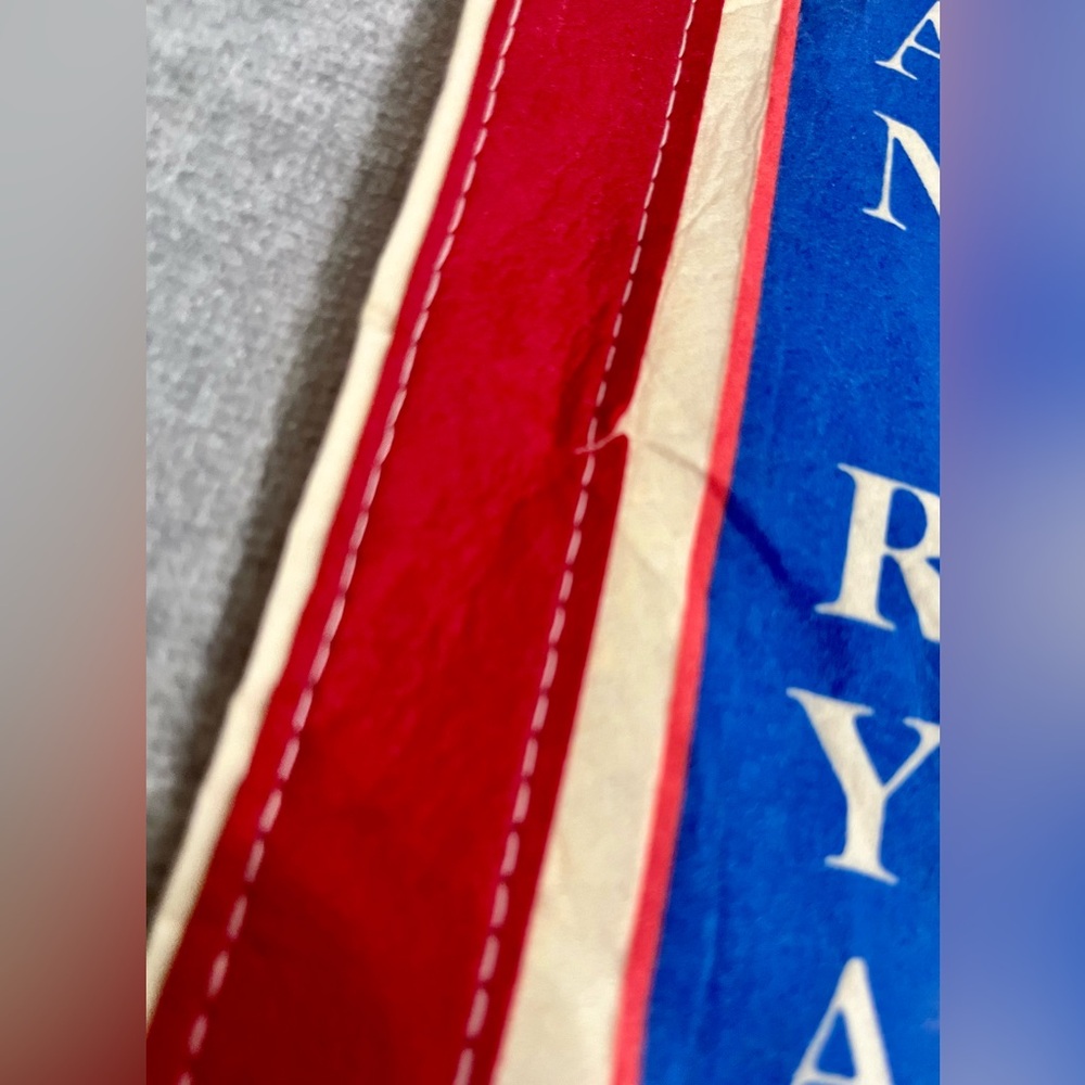 1989 Nolan Ryan MLB Texas Rangers 300 Wins Pennant Flag Vintage - Picture 10 of 15